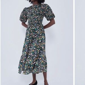 NEW Hyacinth House Smocked Midi Dress Women’s XS Black Multi Floral Tuckernuck